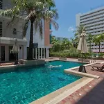 6 38 Top Floor 2 Brs 2Baths 1Km Walking To Beach